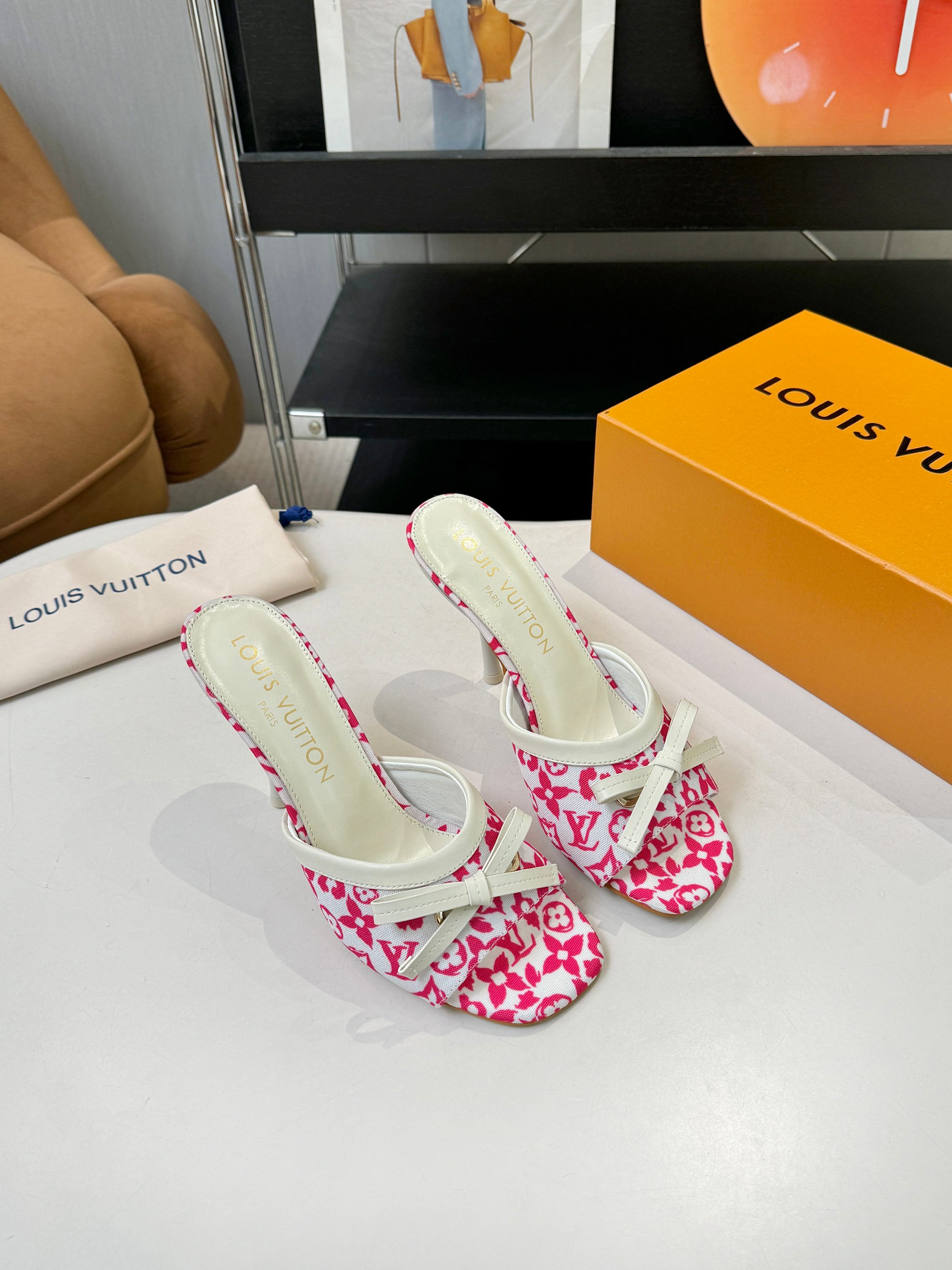 LV Summer footwear