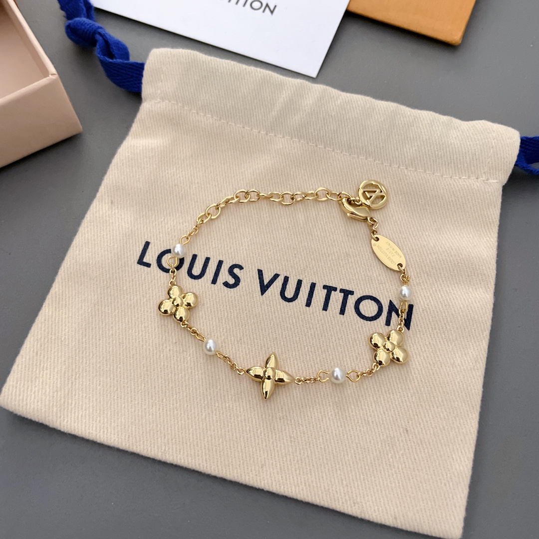 LV Bracelet-27