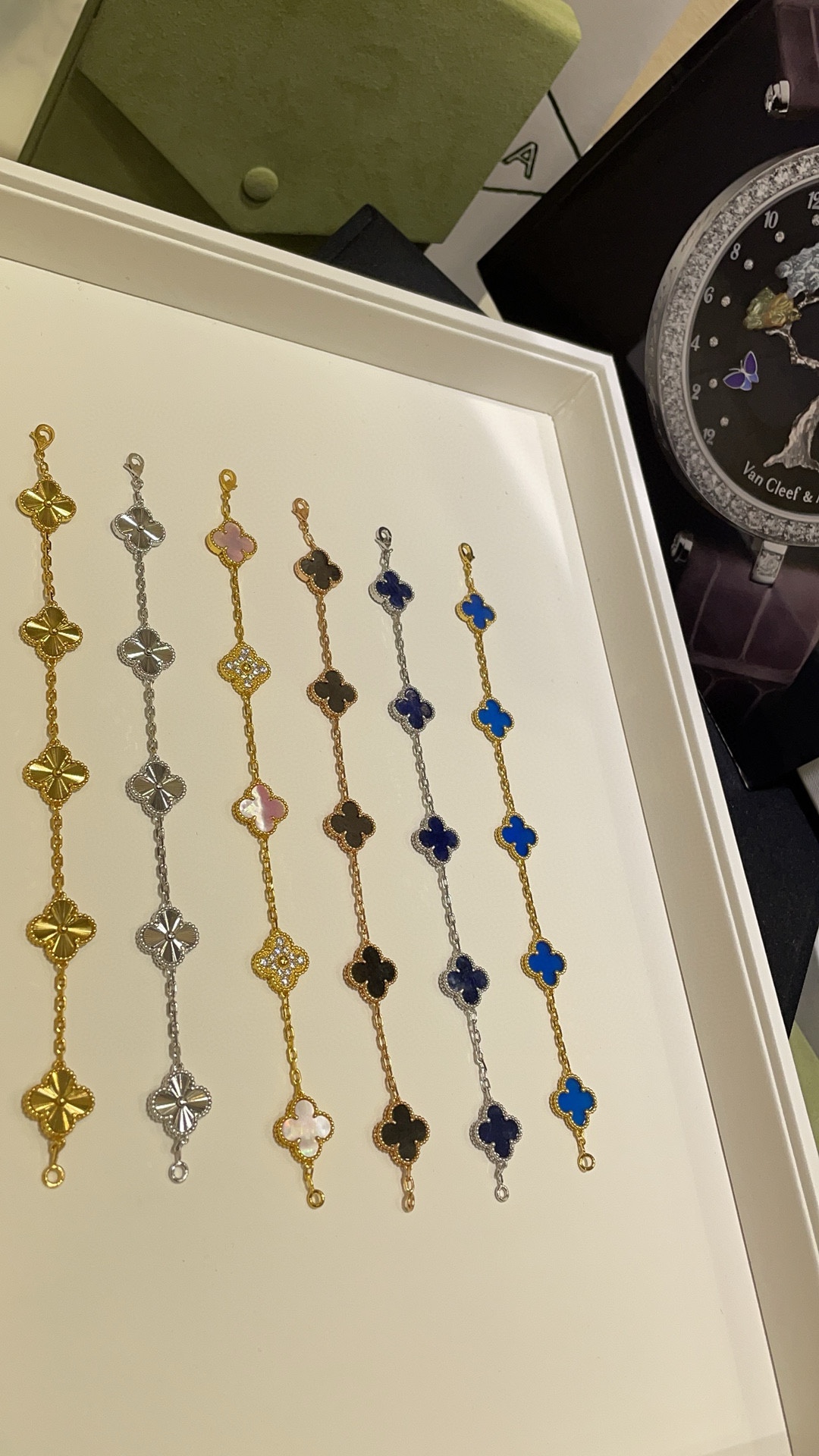 Van Cleef & Arpels Bracelet-113