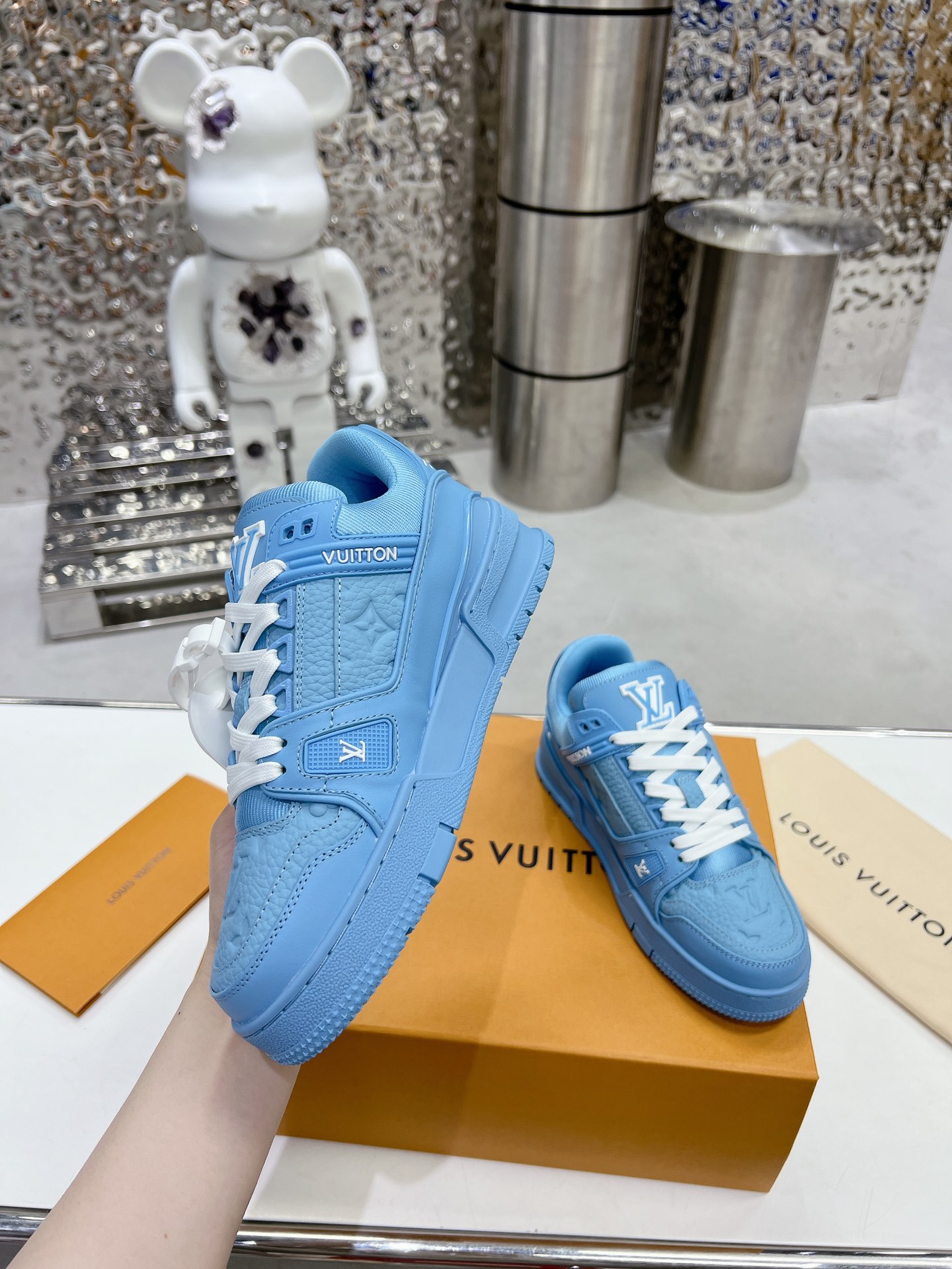 Lv Sneakers-11