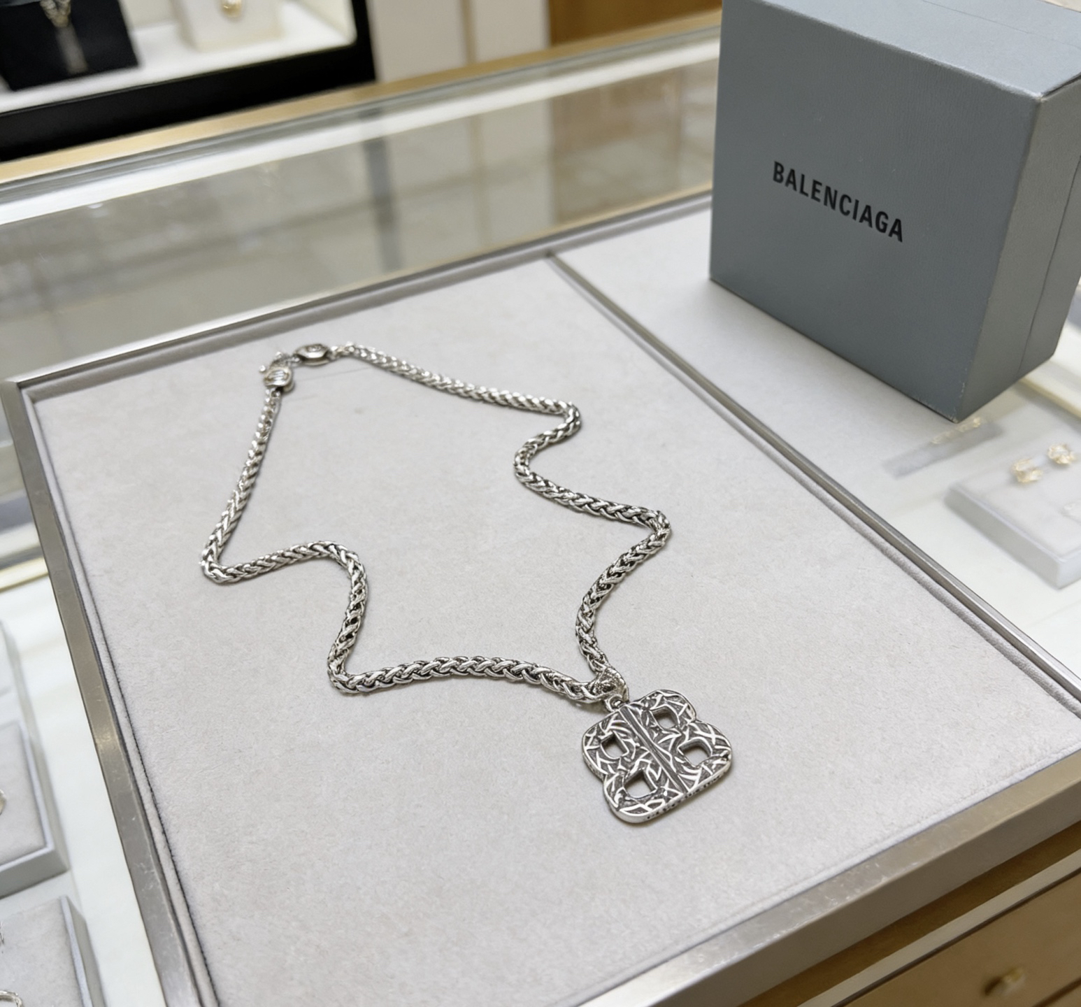 Balenciaga necklace-2