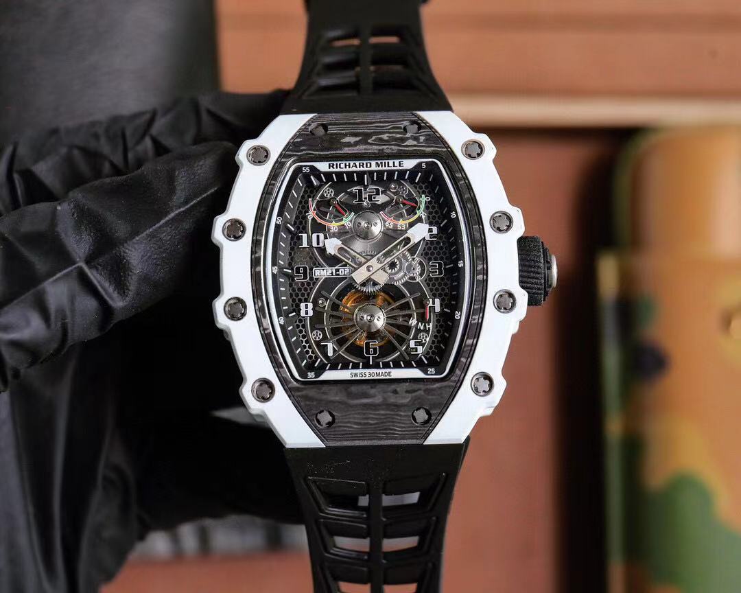 Watch 32