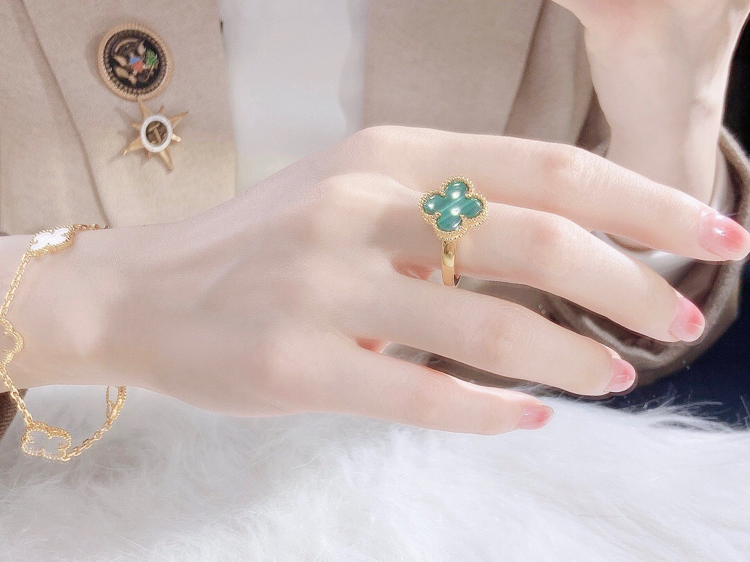 Van Cleef & Arpels ring-2