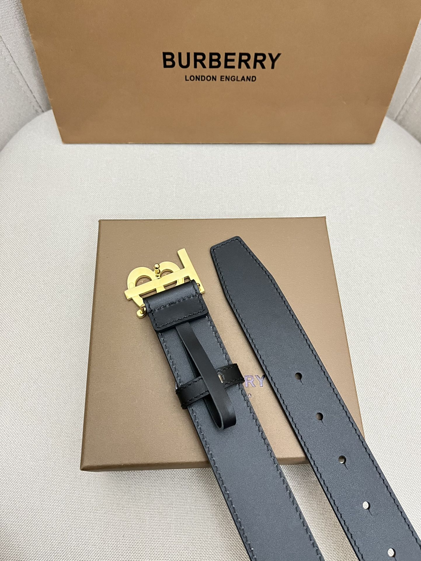 Burberry belt-95