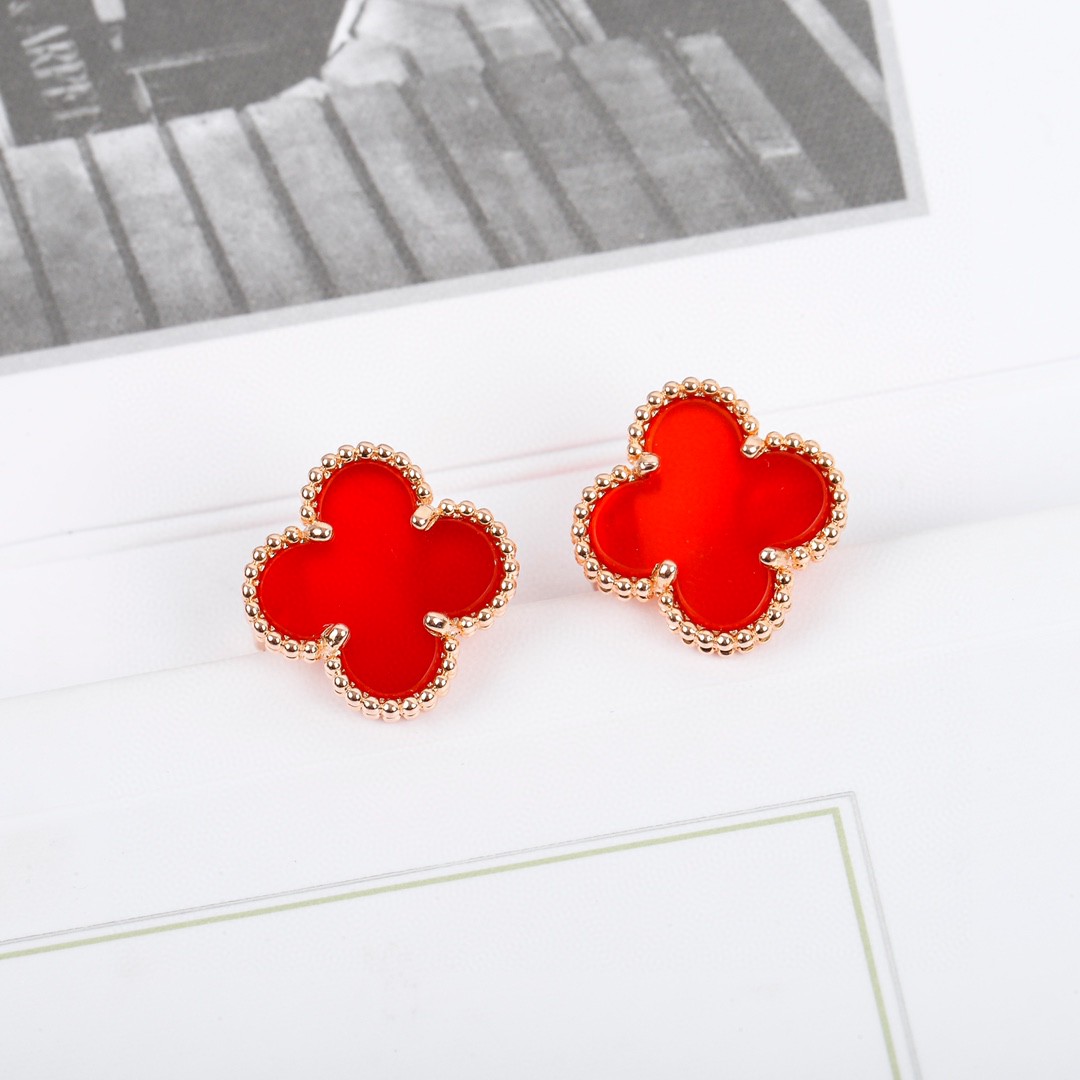 Van Cleef & Arpels earring-35