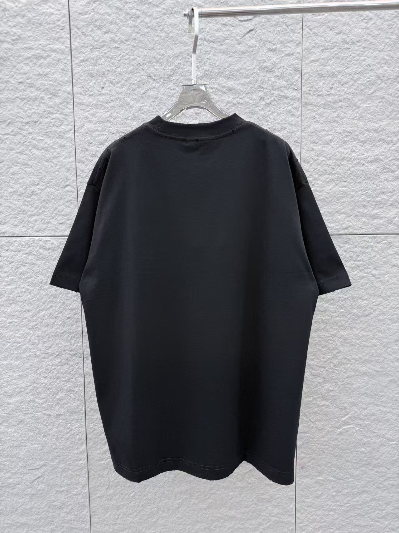 Gucci clothing-170