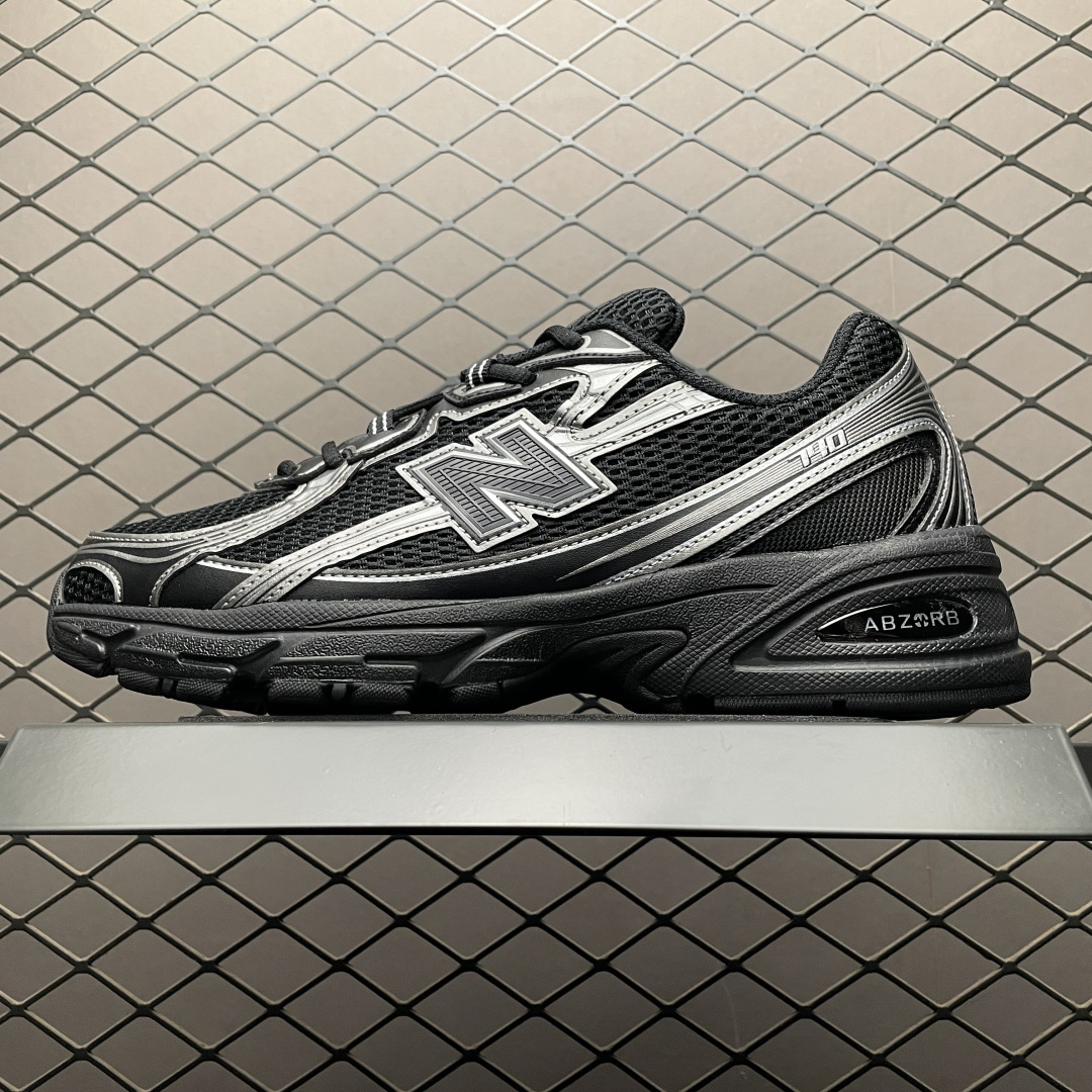 New Balance Sneakers-226