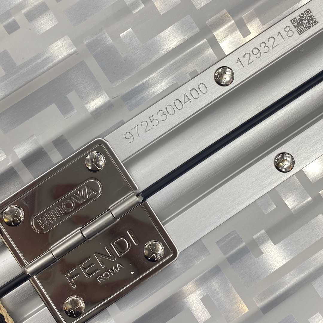 RIMOWA luggage-13