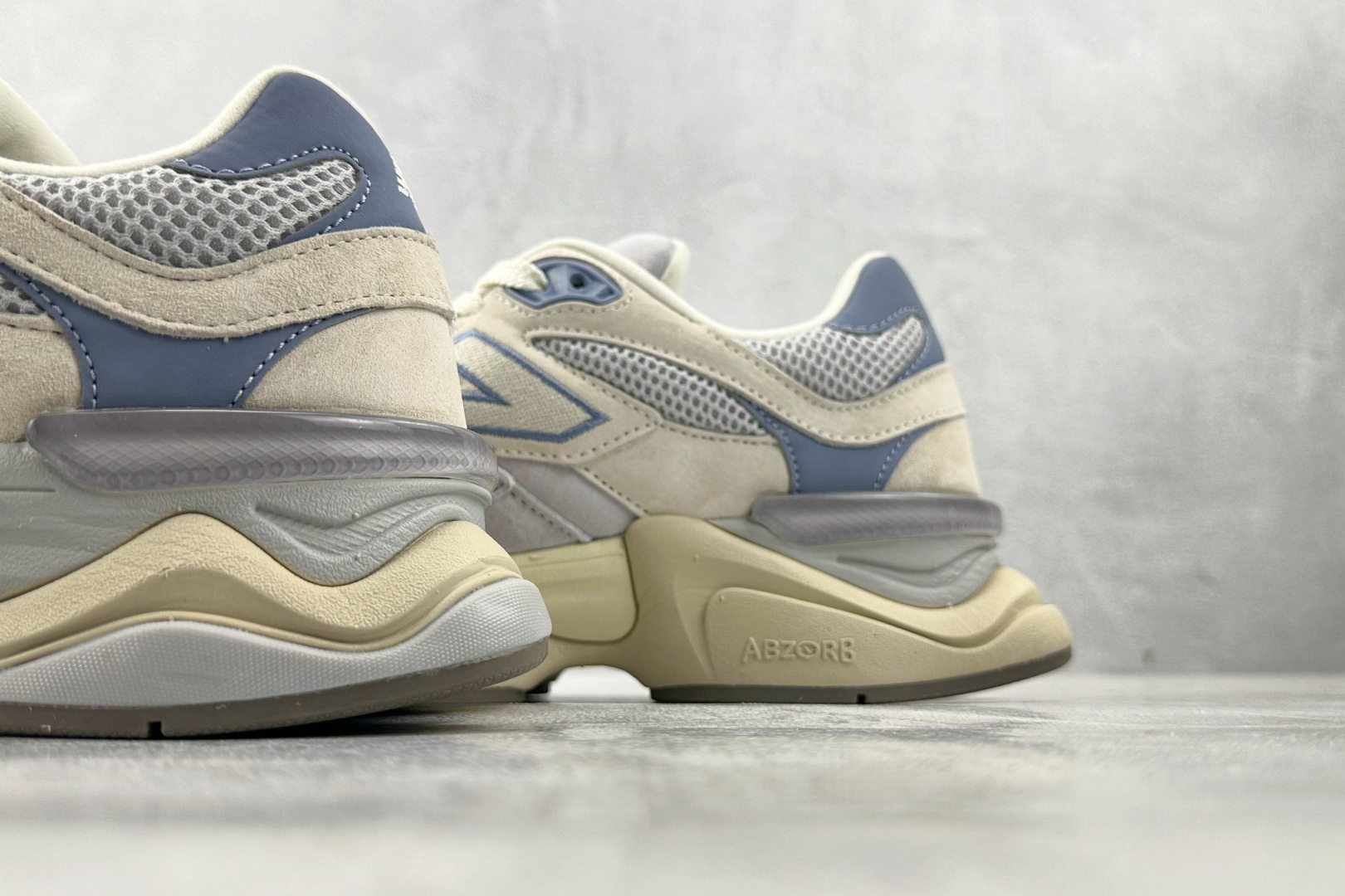 New Balance Sneakers-231