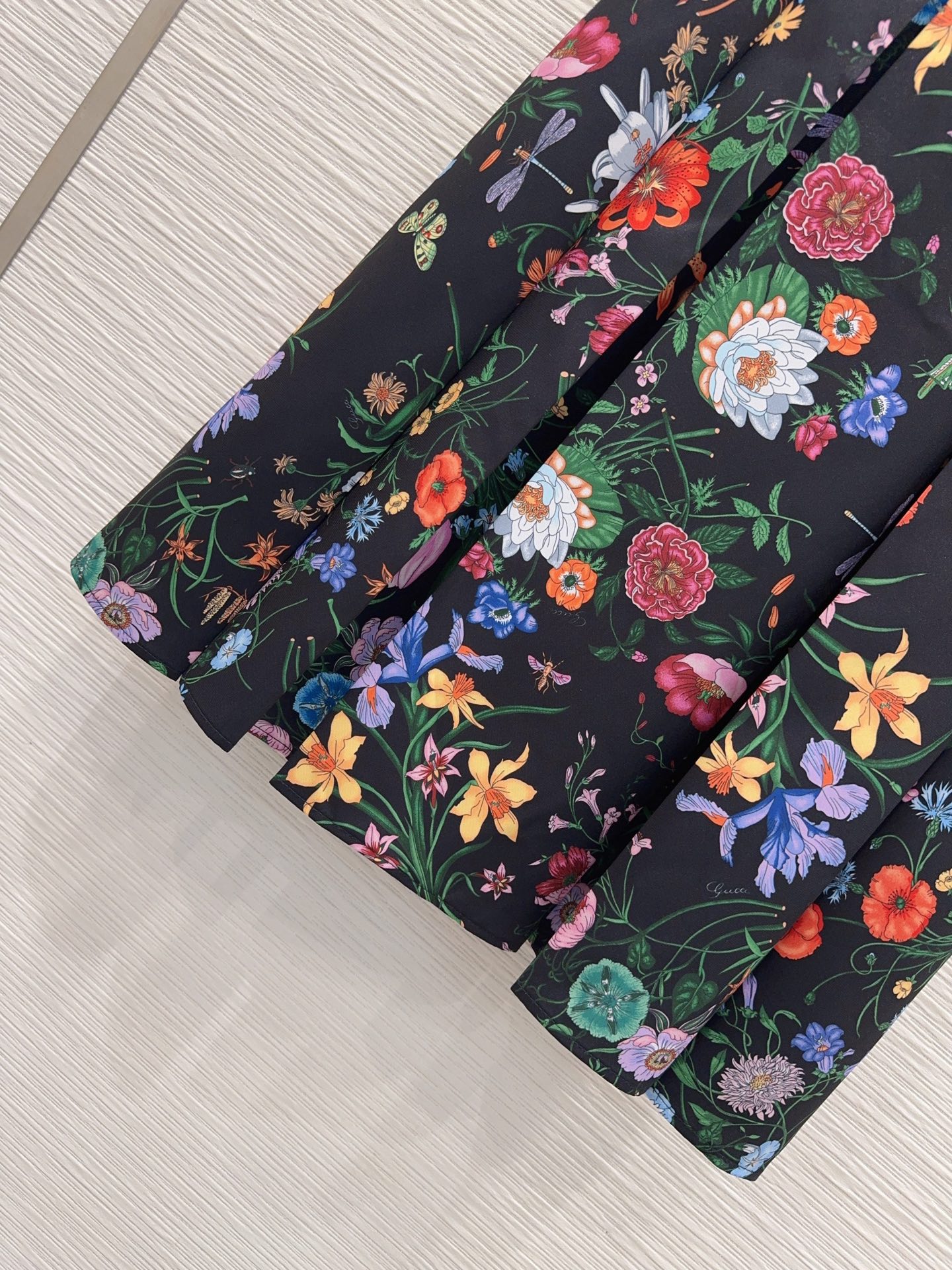 Gucci clothing-219