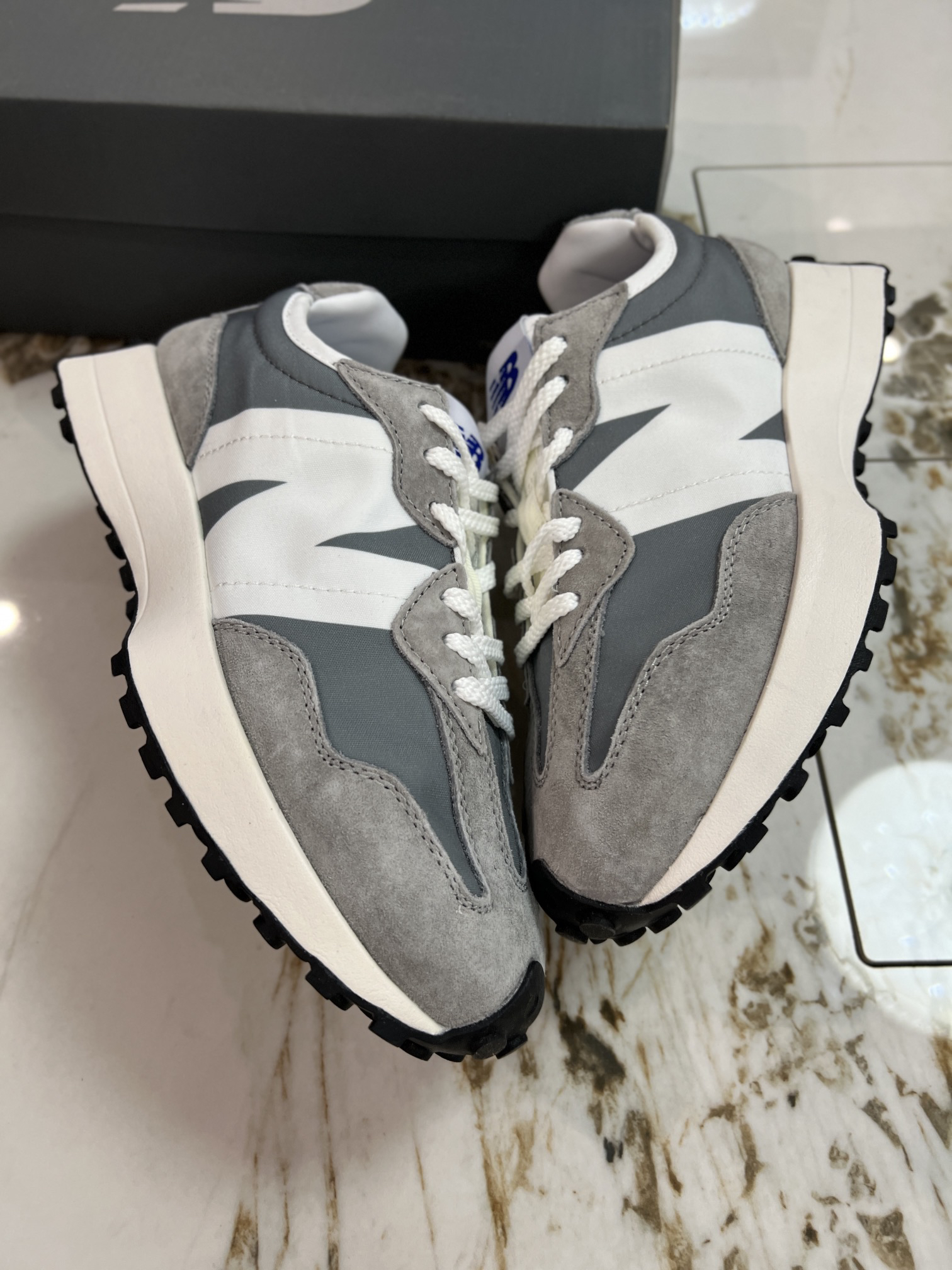 New Balance Sneakers-144