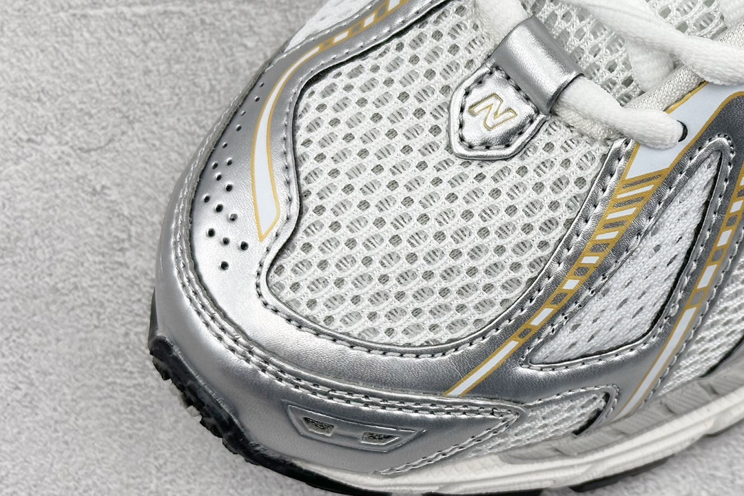 New Balance Sneakers-93