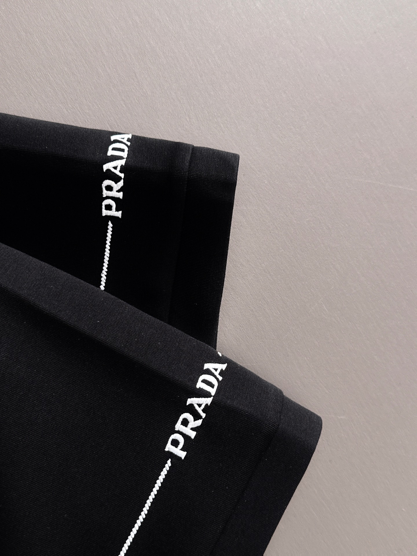 Prada Clothing-142