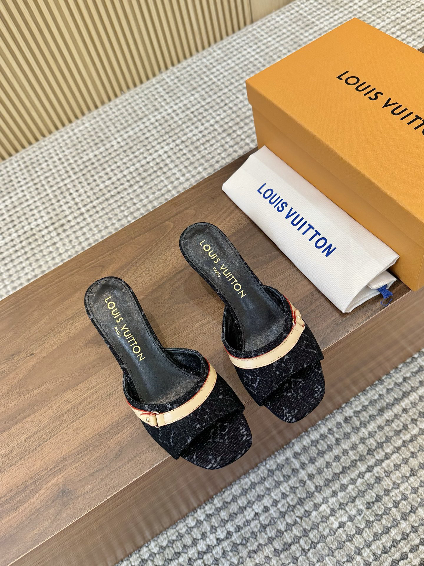 LV Summer footwear
