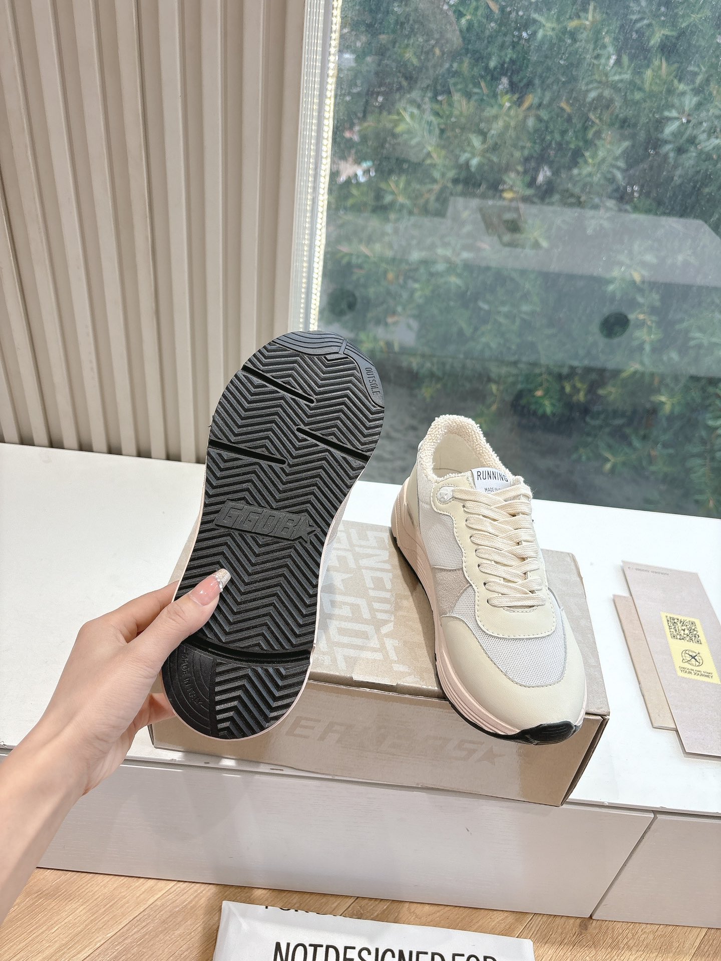 Golden Goose Sneakers-14