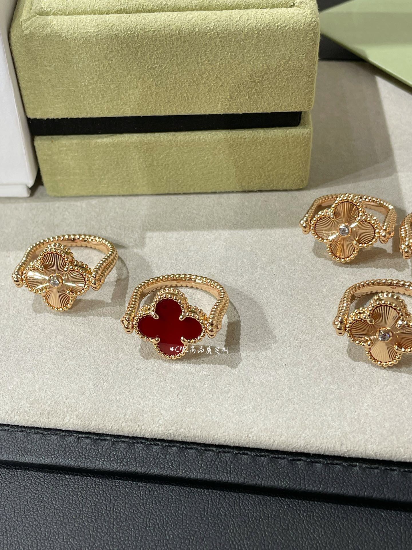 Van Cleef & Arpels ring-88