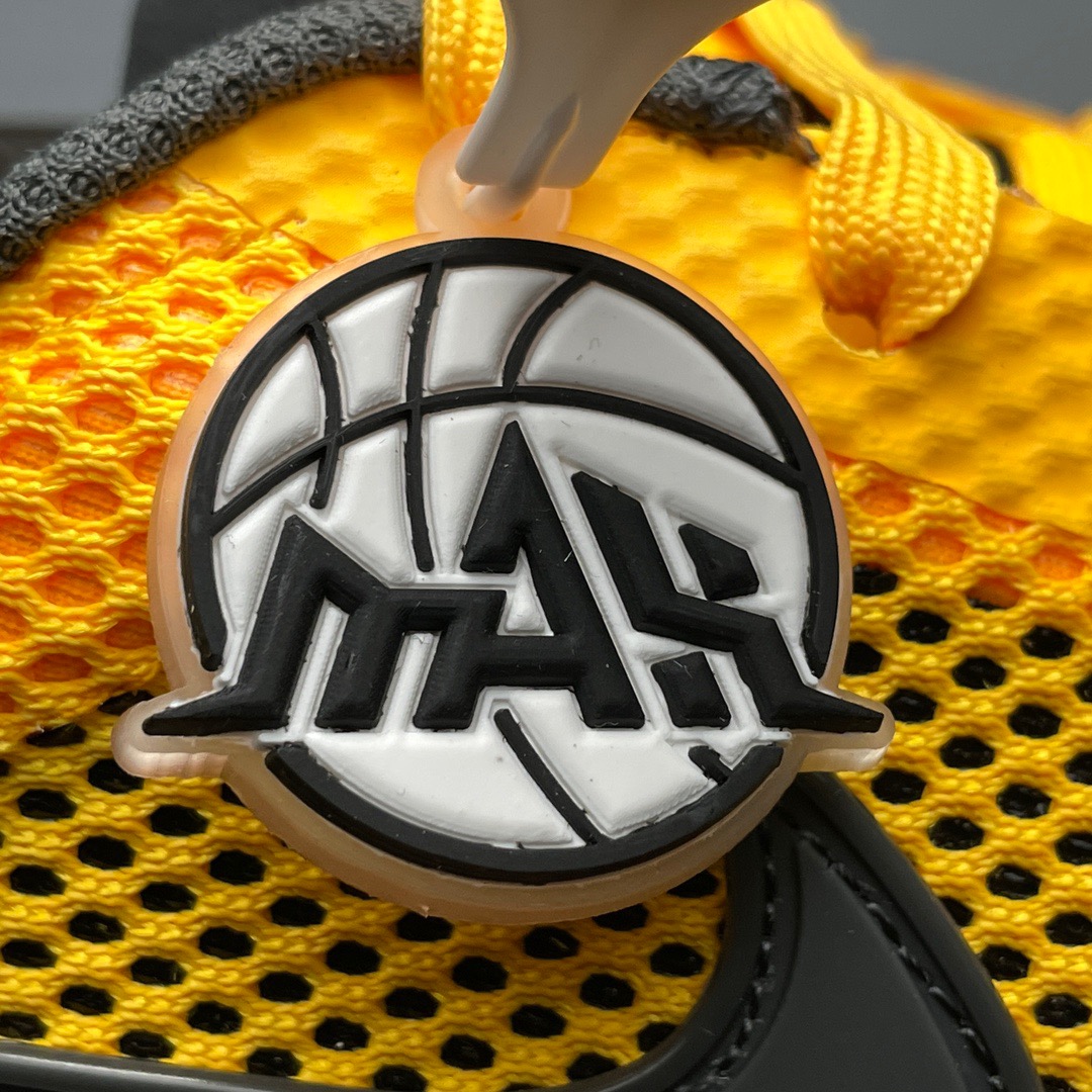 Nike Sneakers-206