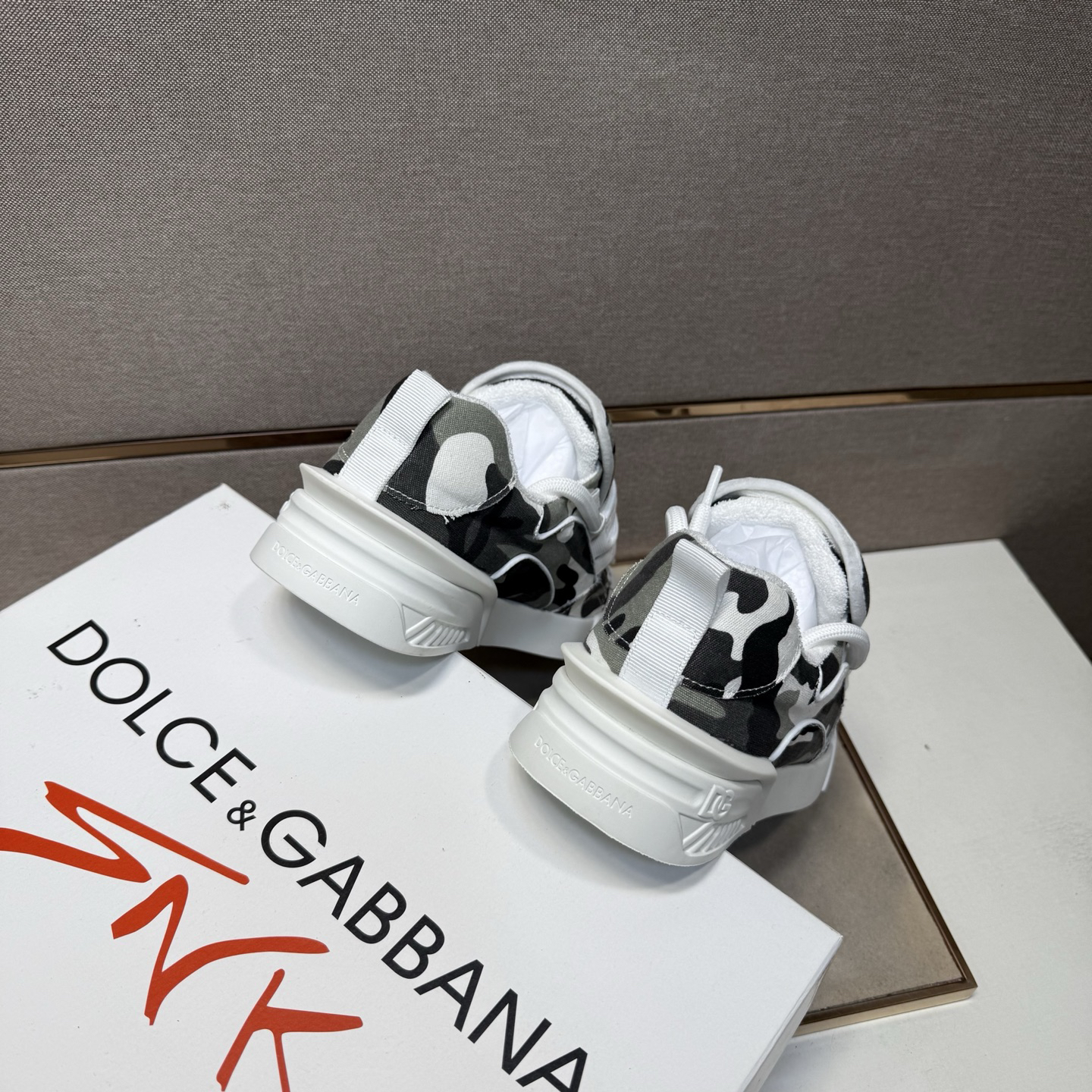 D&G Sneakers-211