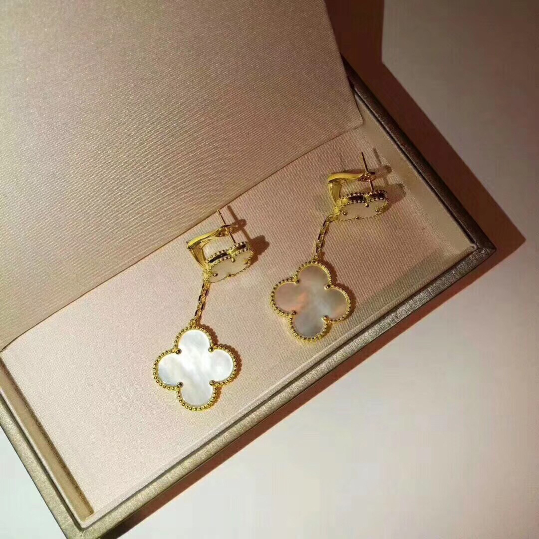 Van Cleef & Arpels earring-112