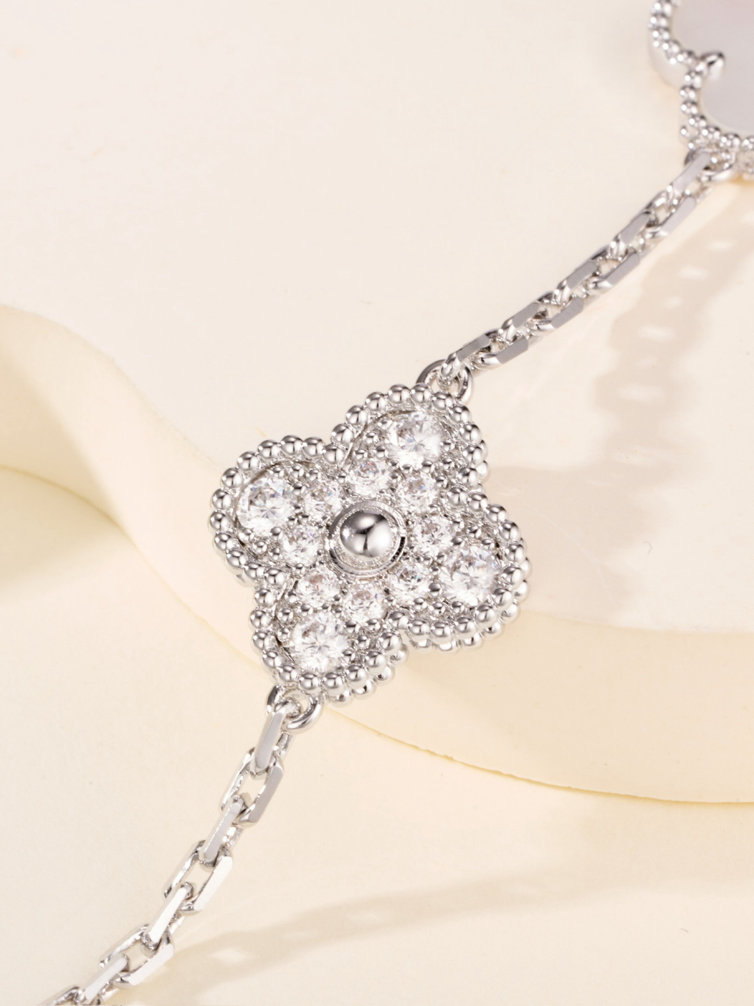 Van Cleef & Arpels Bracelet-23