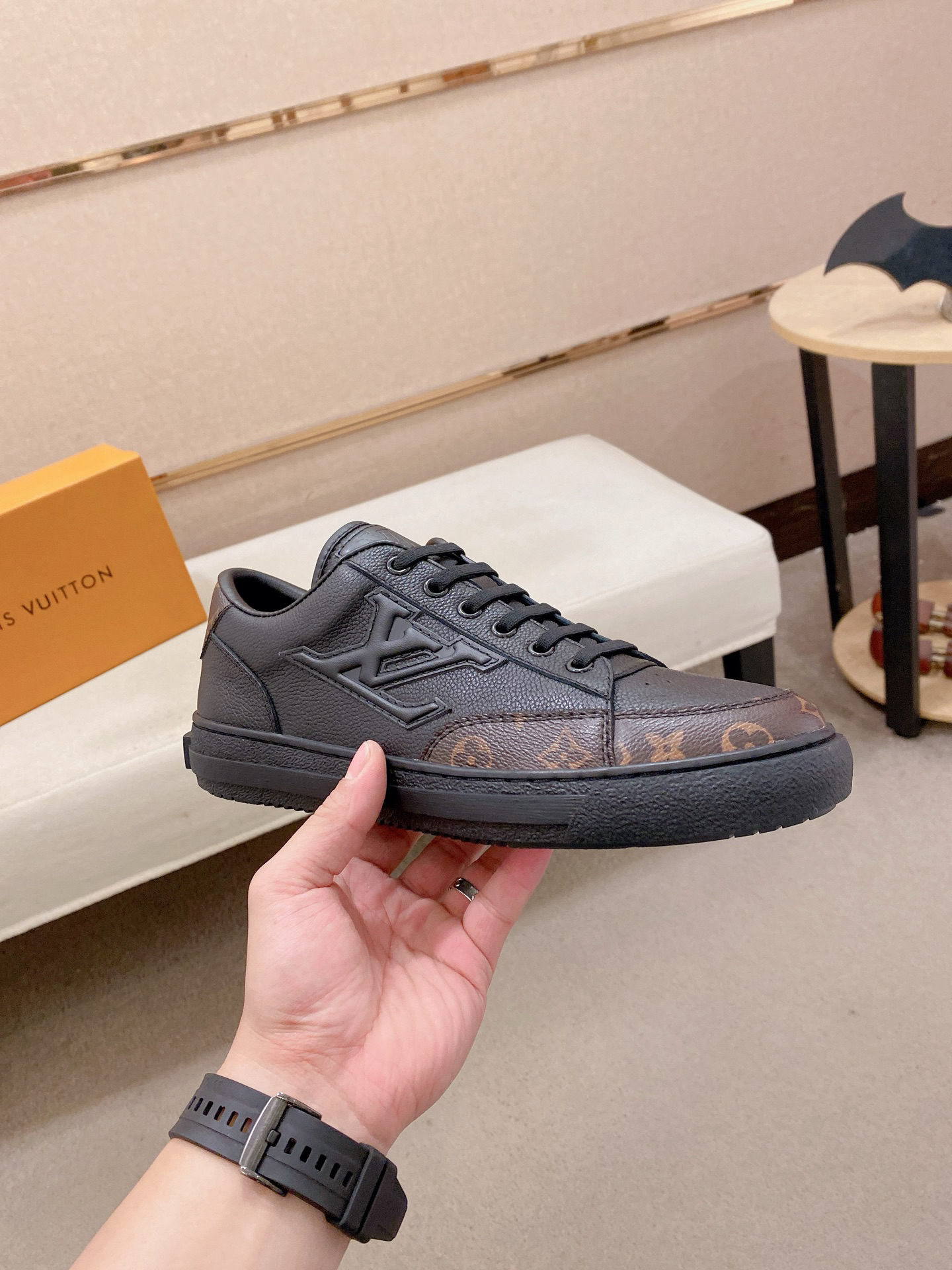 Lv Sneakers-95