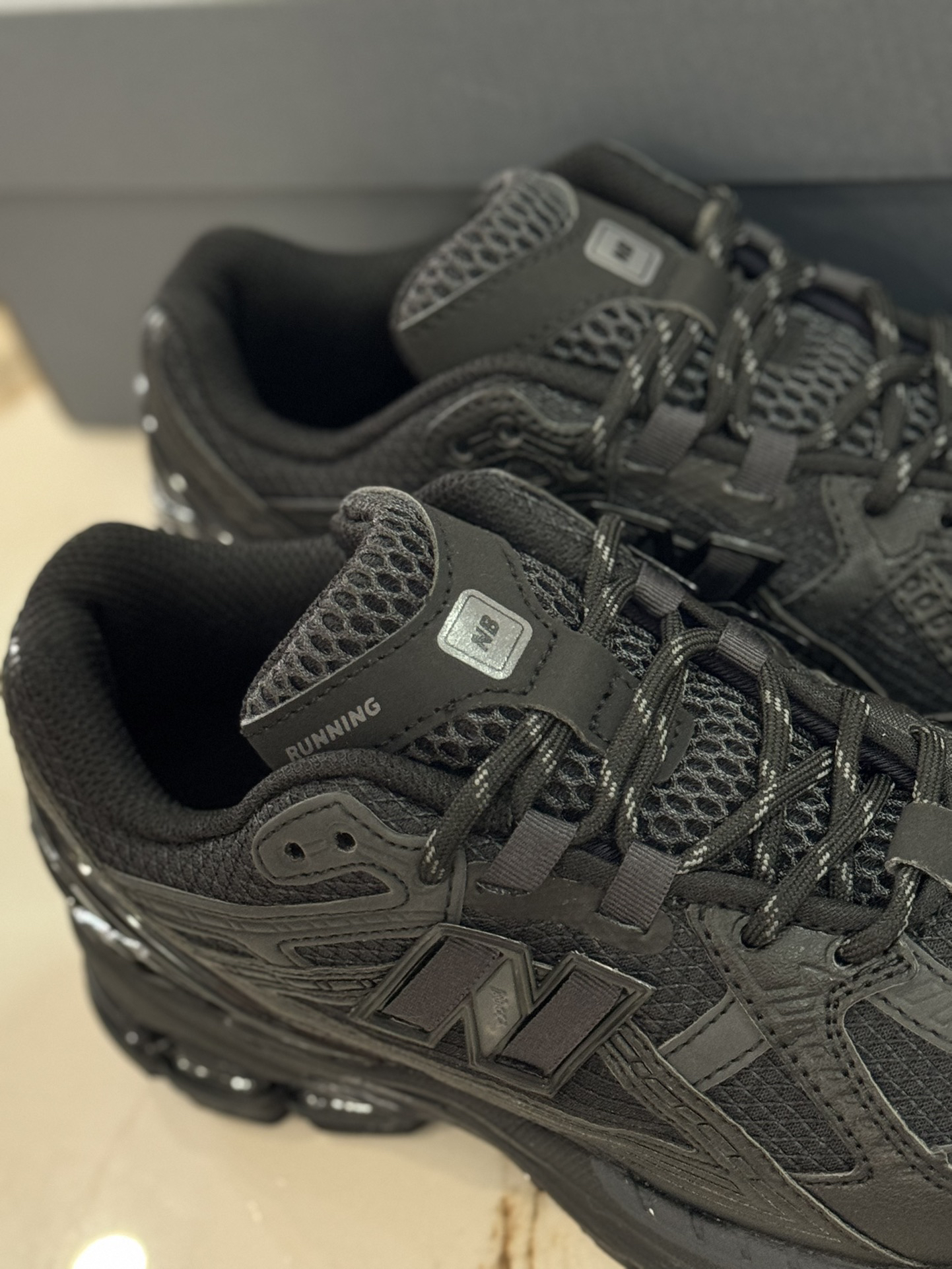 New Balance Sneakers-126