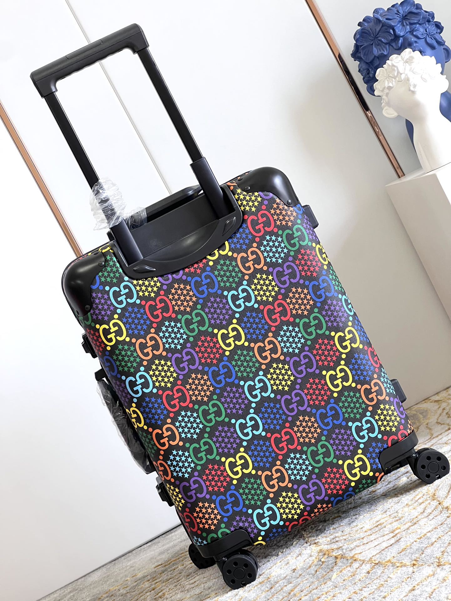 Gucci luggage-22
