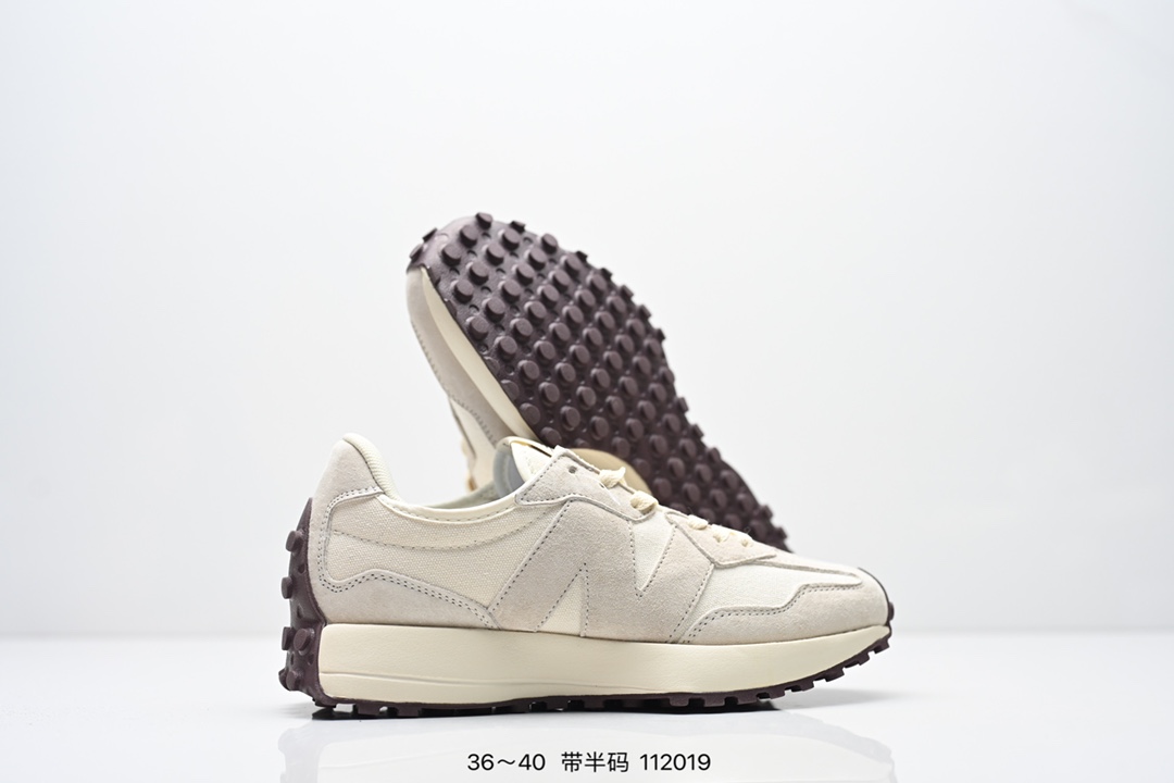 New Balance Sneakers-106