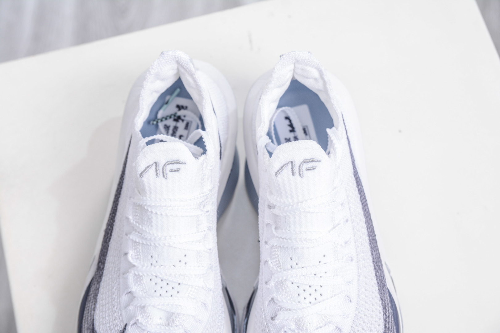 Nike Sneakers-306
