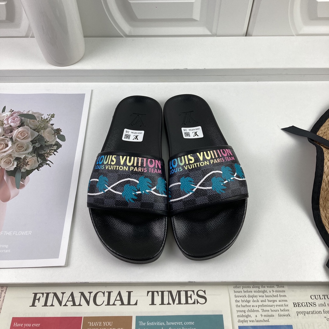 LV Summer footwear