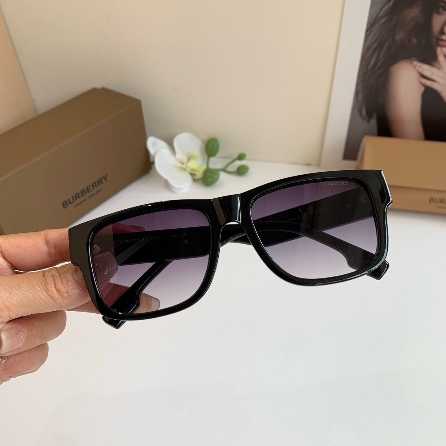 Burberry glasses-75