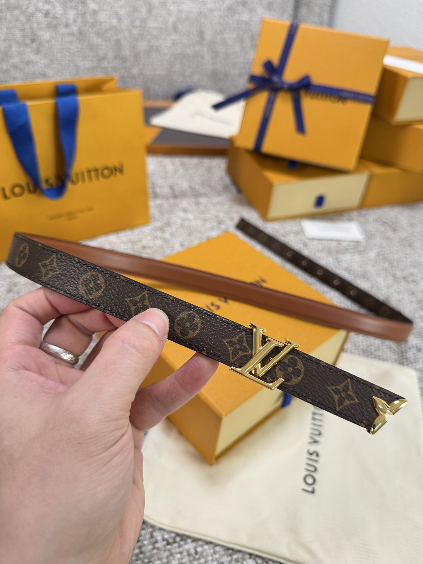 Lv belt-74