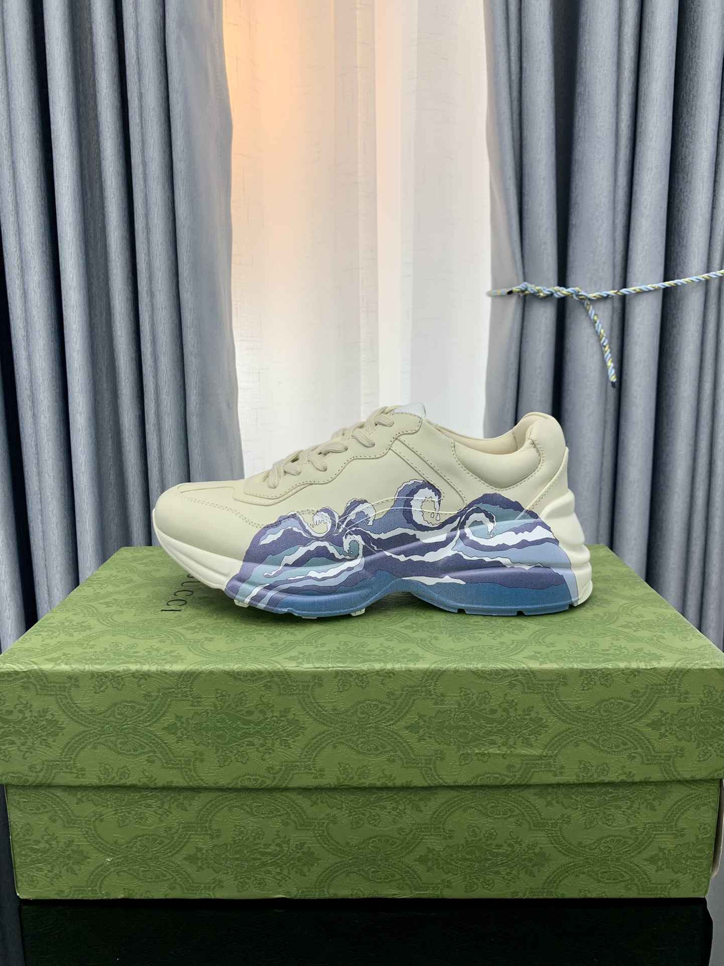 Gucci Sneakers-221