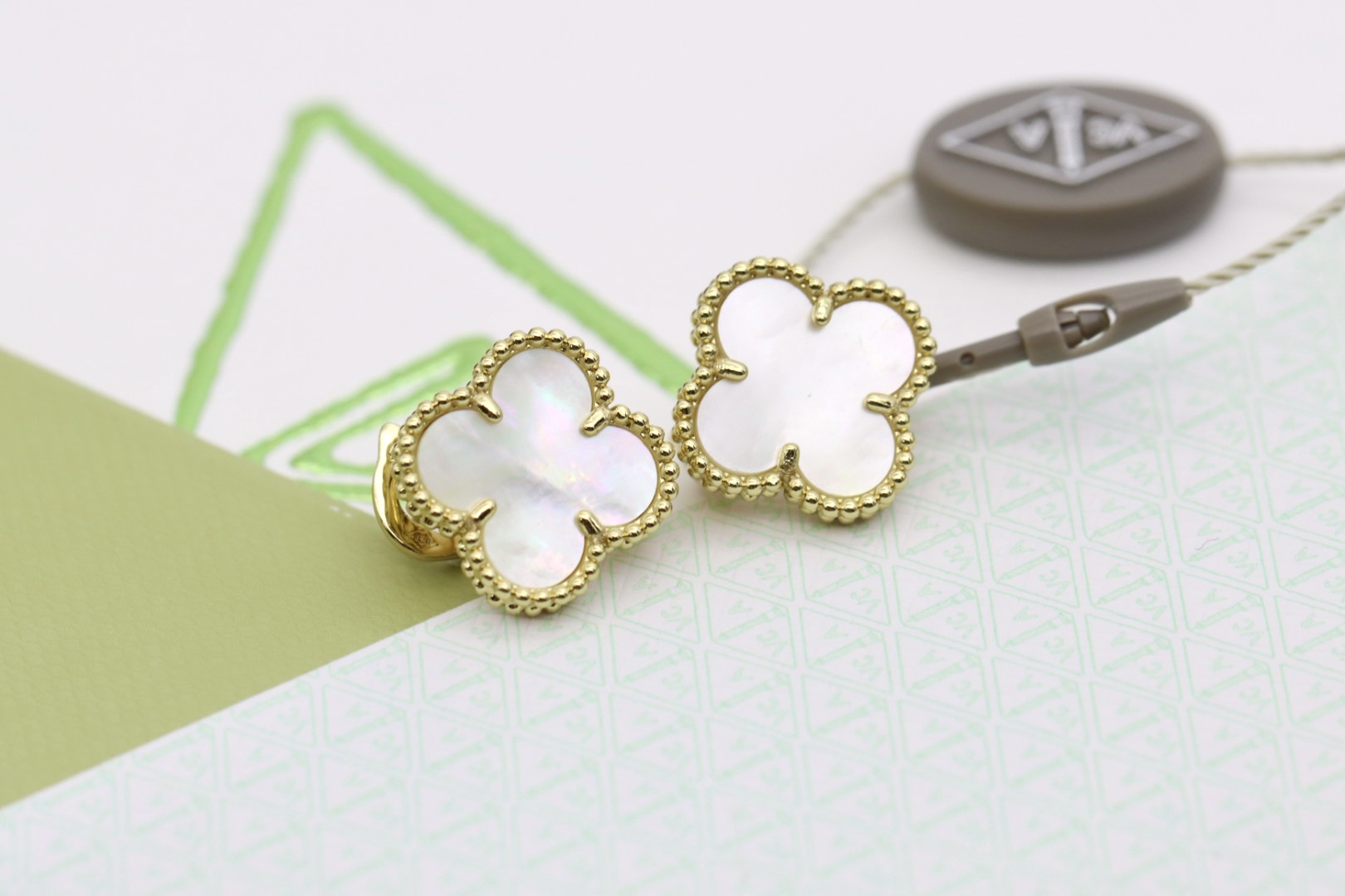 Van Cleef & Arpels earring-7