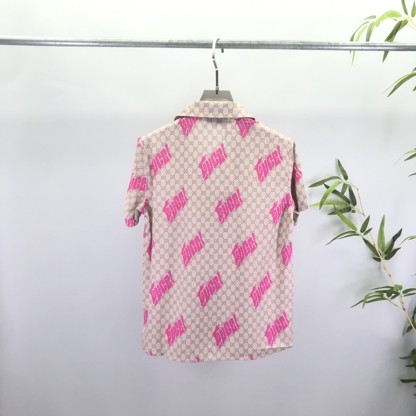 Gucci Clothing-117