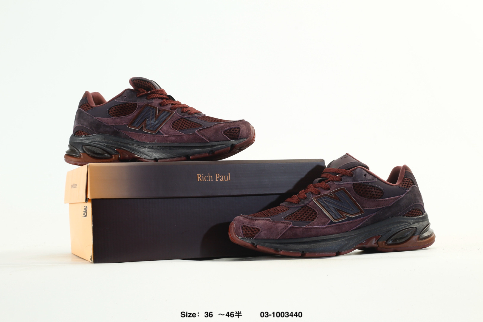 New Balance Sneakers-343