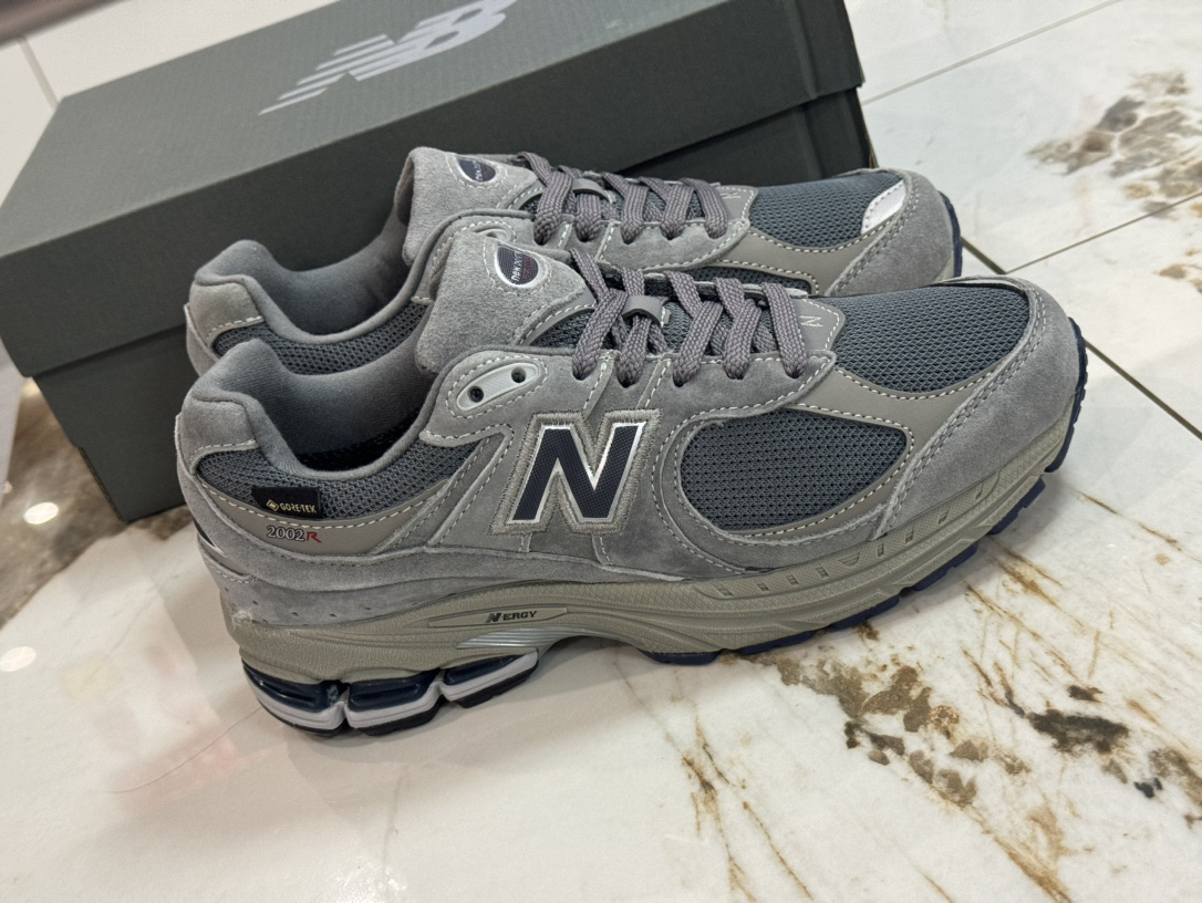 New Balance Sneakers-130