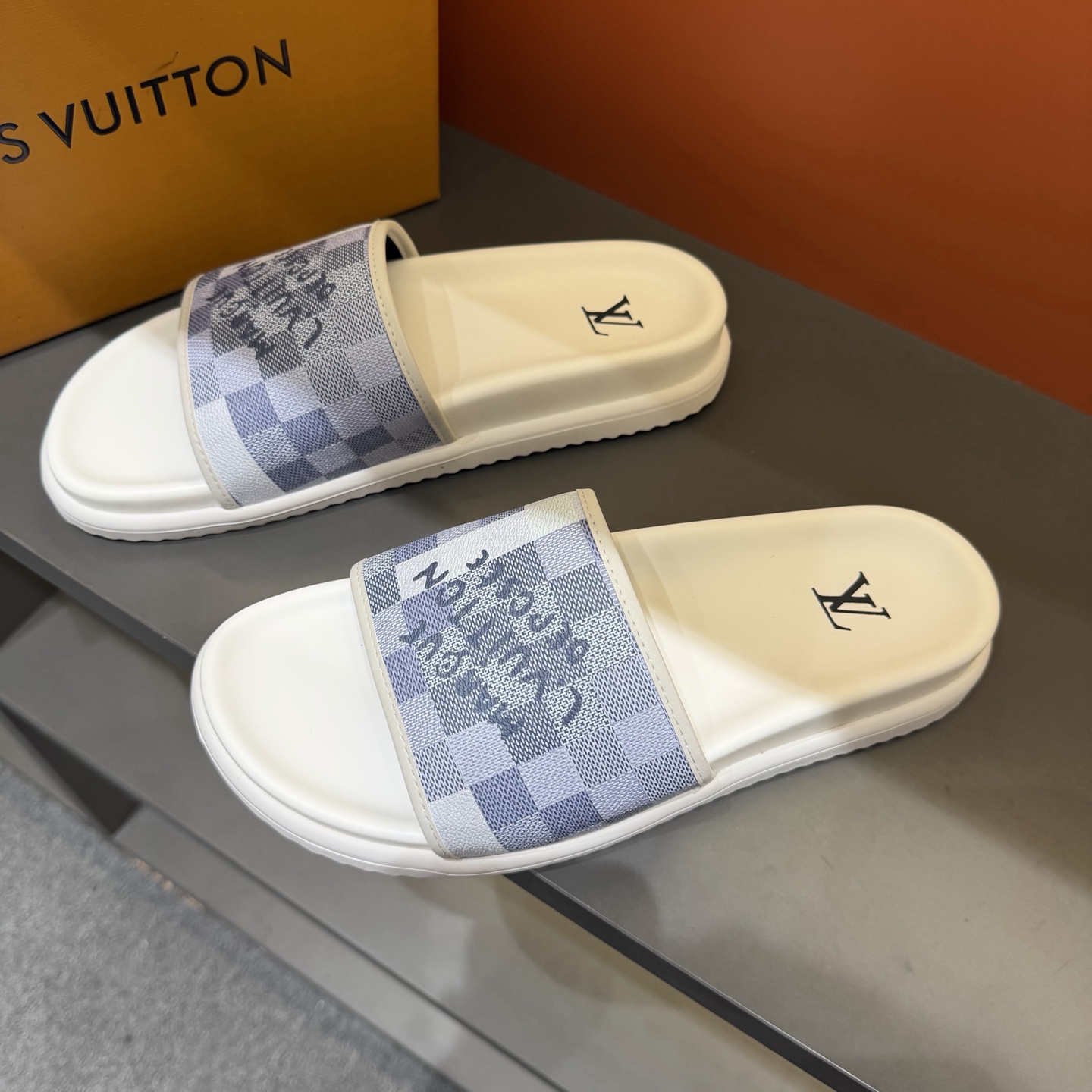 LV Summer footwear