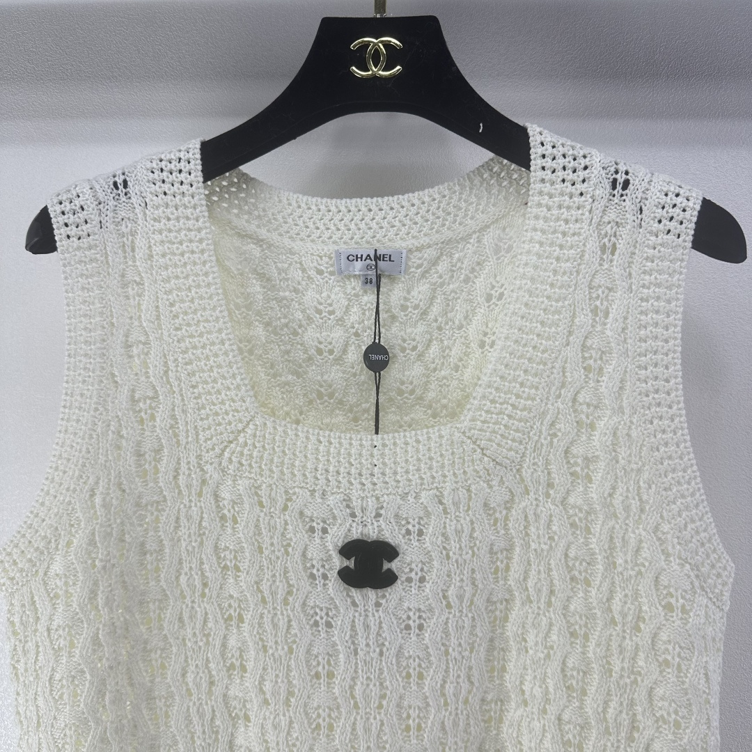 Chanel Clothing-15
