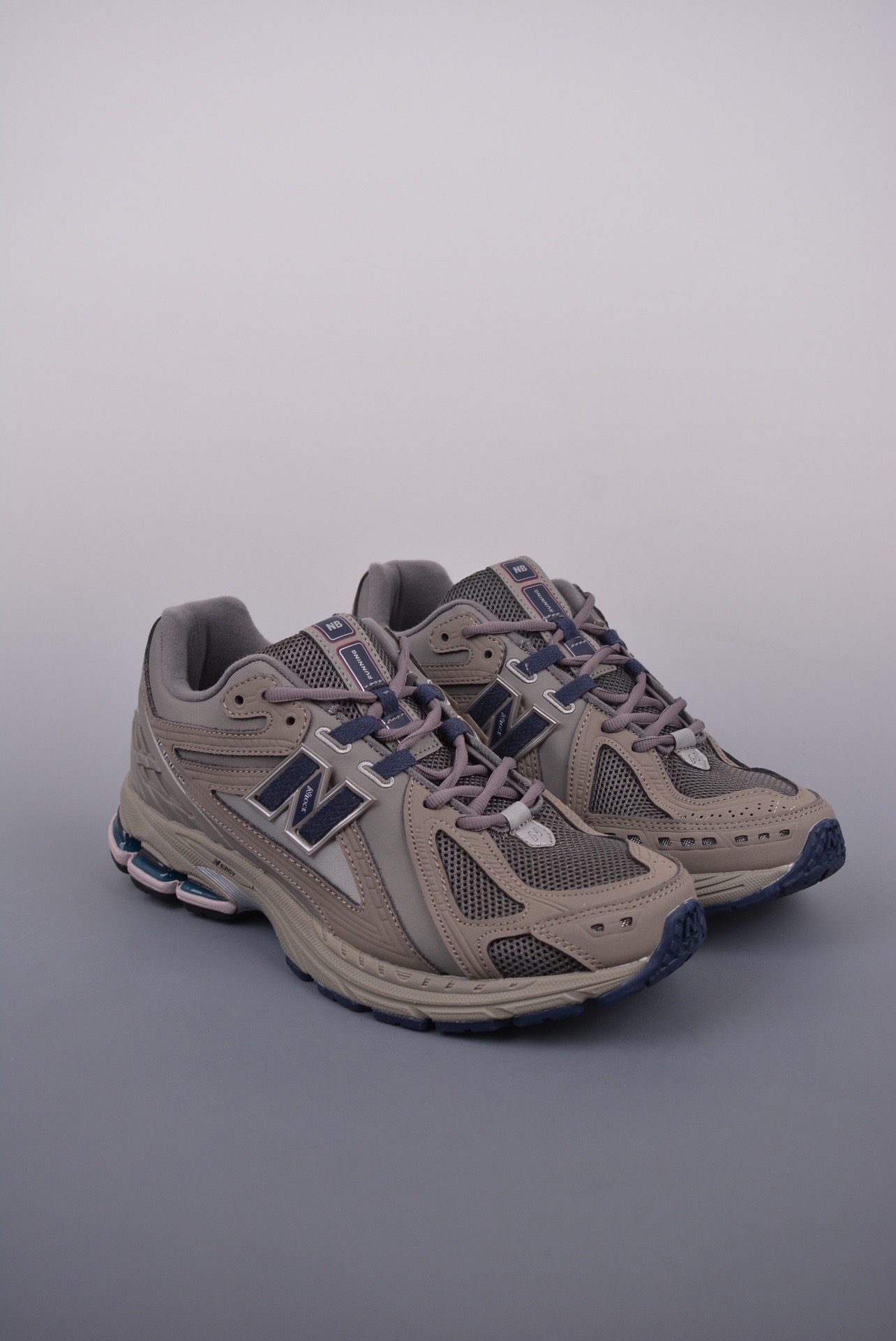 New Balance Sneakers-171