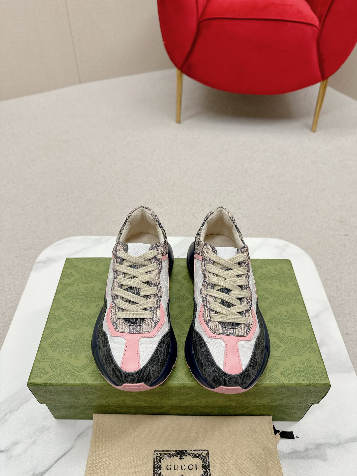 Gucci Sneakers-134