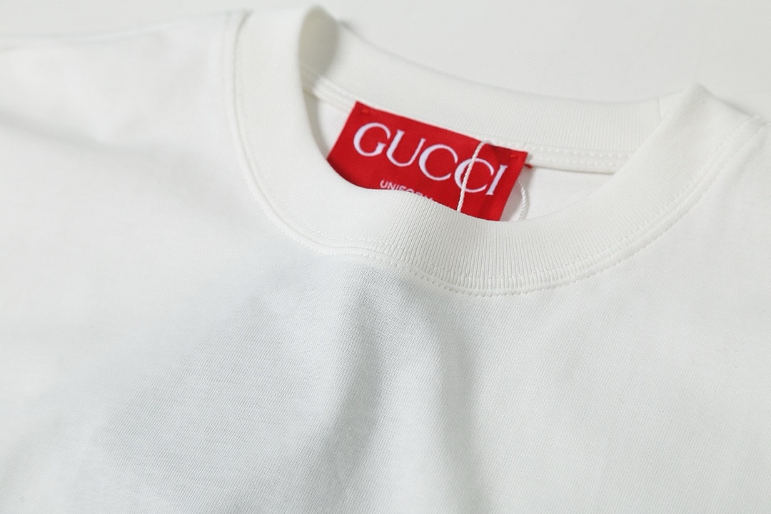Gucci clothing-15