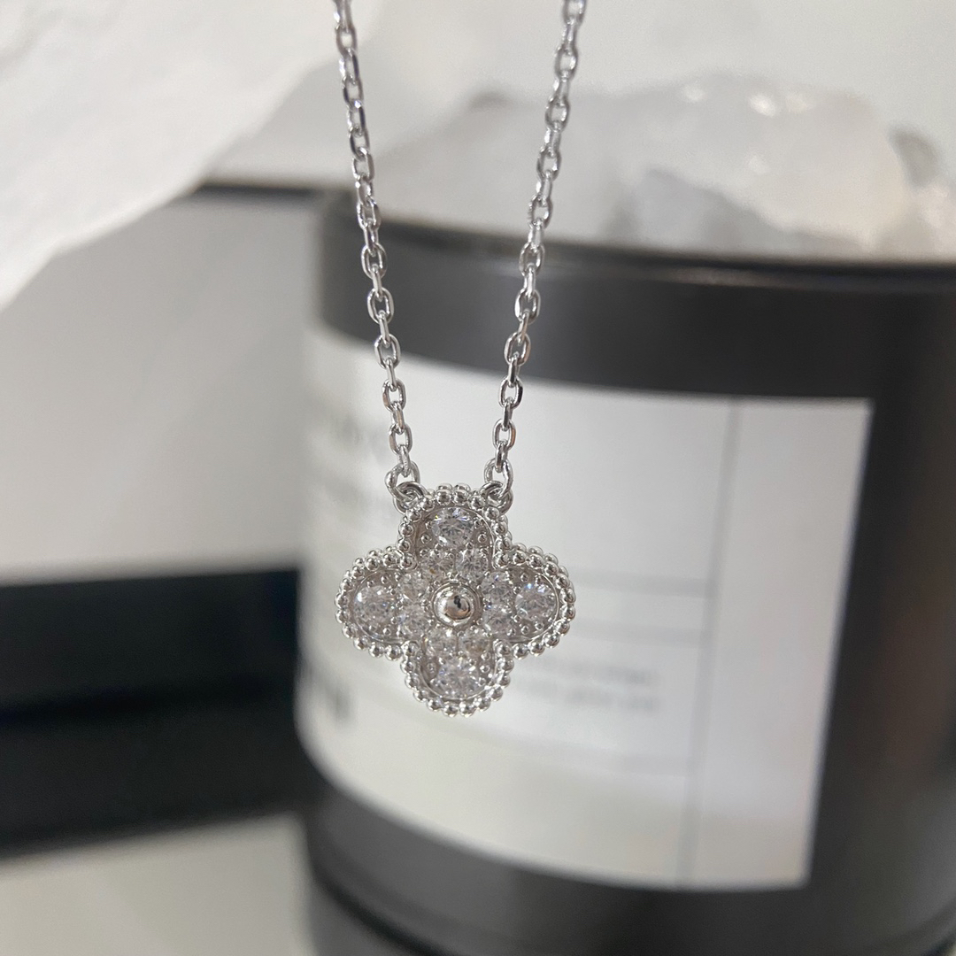 Van Cleef & Arpels necklace-37