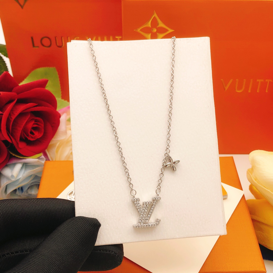 LV necklace-67