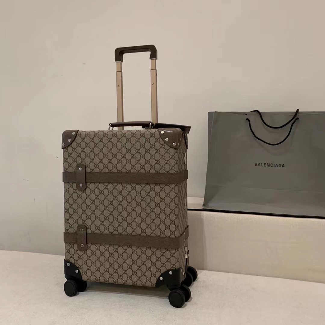 Gucci luggage-41