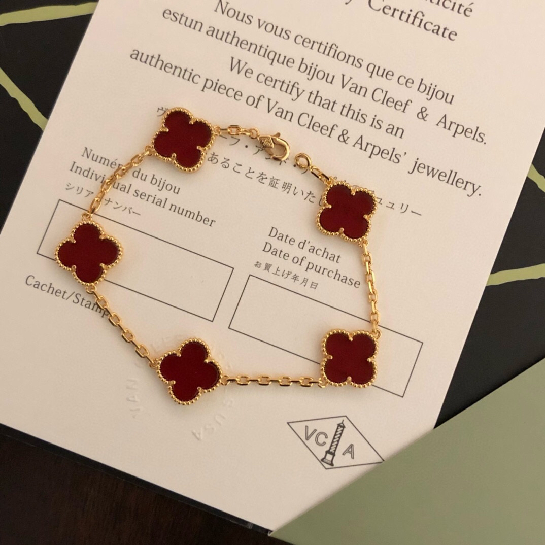 Van Cleef & Arpels Bracelet-26