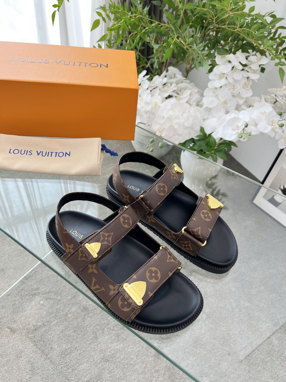 LV Summer footwear