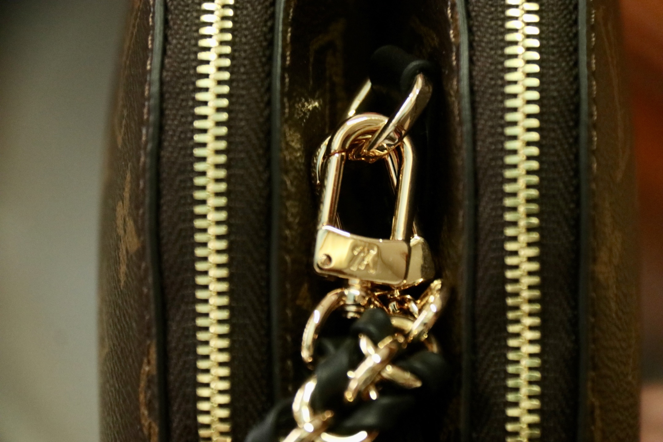 Louis Vuitton Hot New Product-194