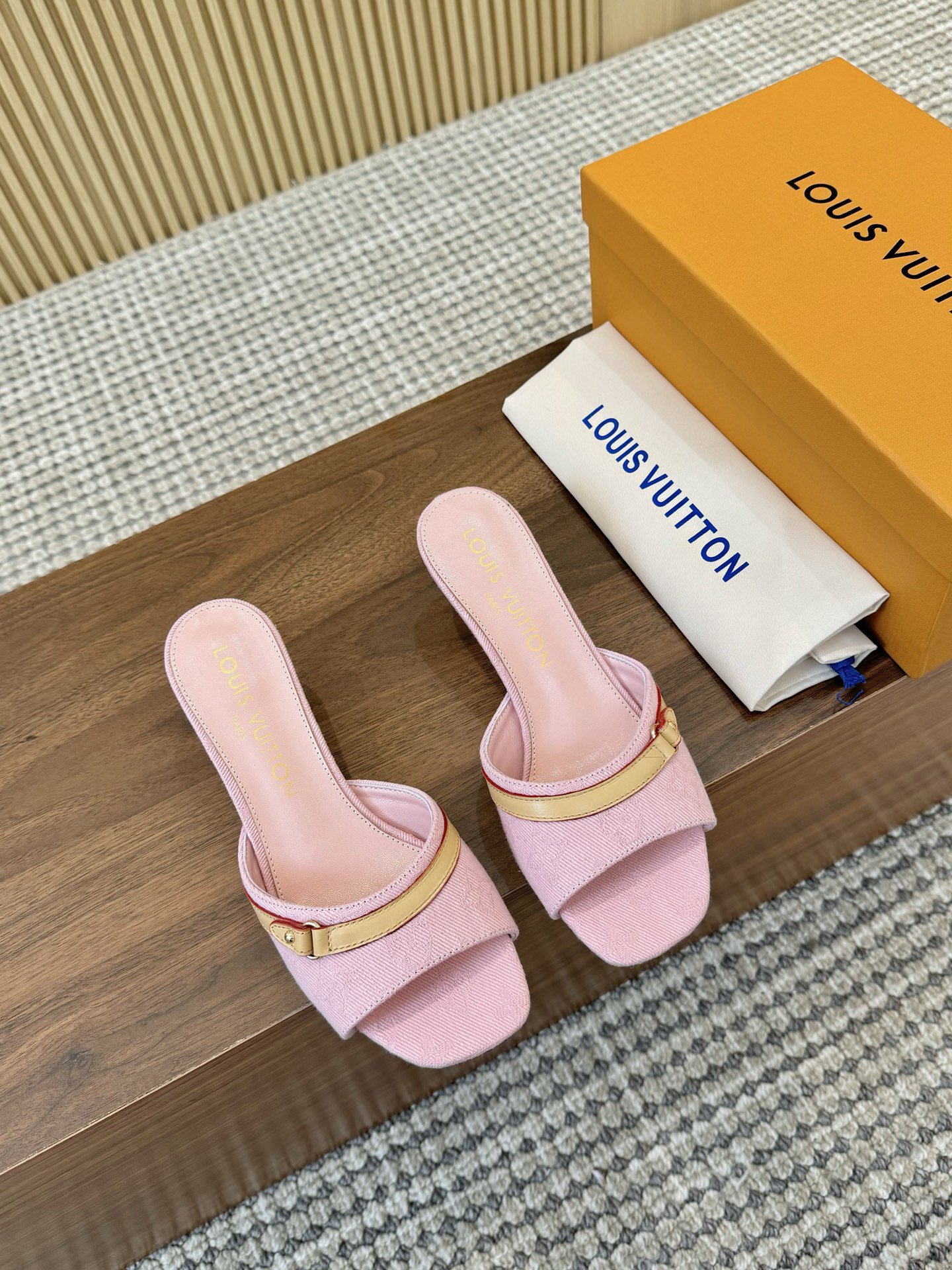 LV Summer footwear