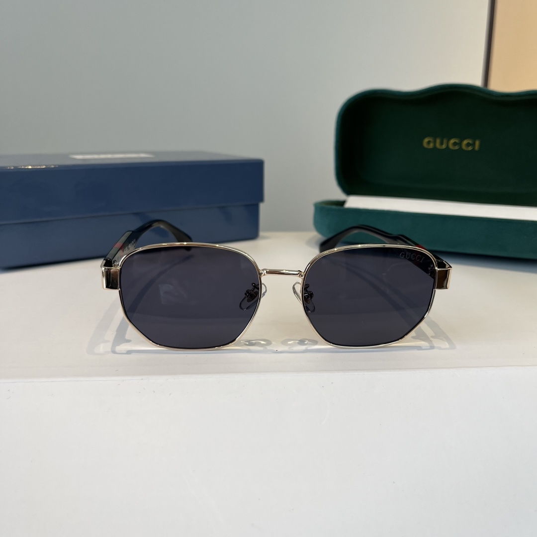 Gucci glasses-45